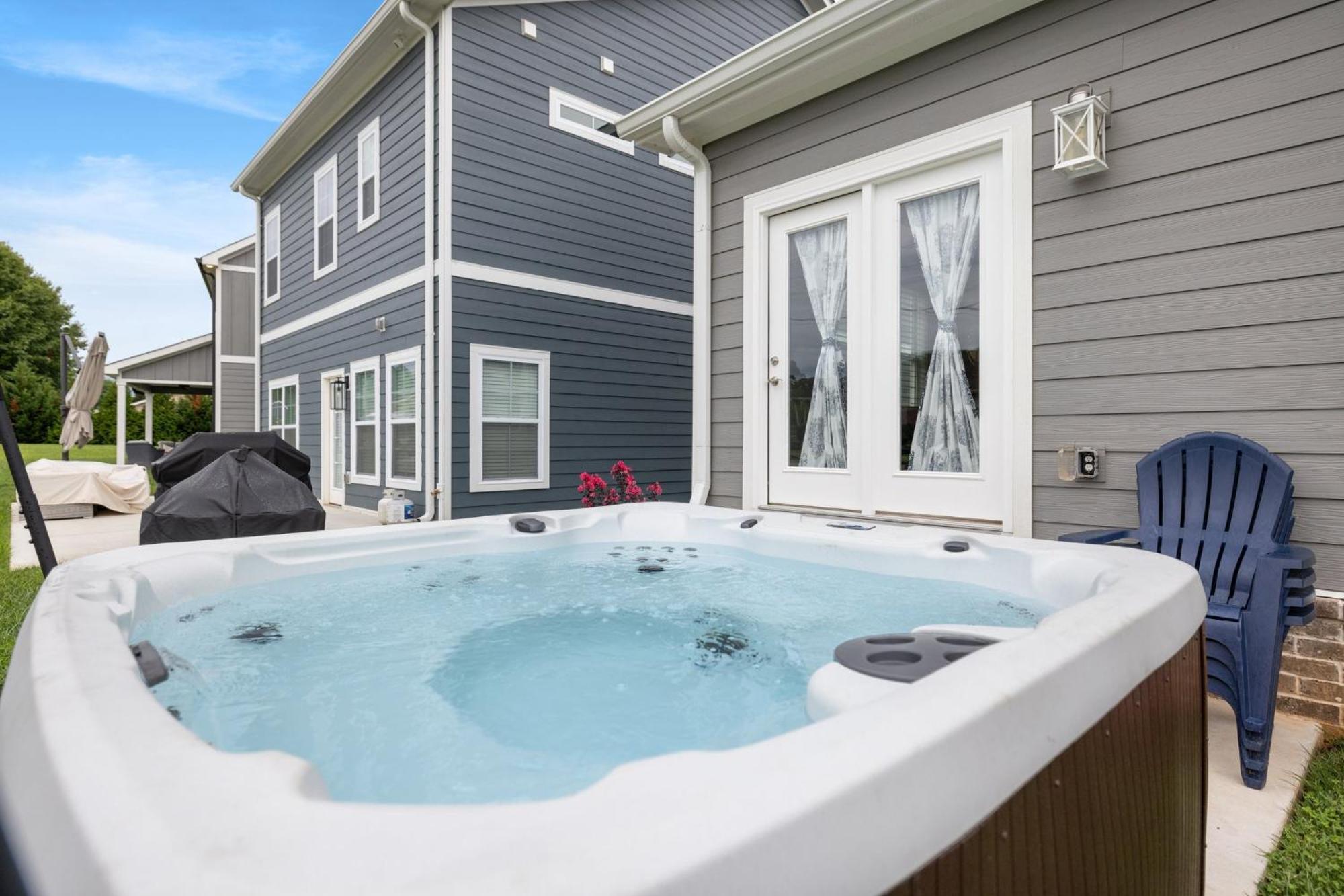 Cozy Lake Cottage W/ Kayaks, Sups, Pool & Firepit Winchester Bagian luar foto