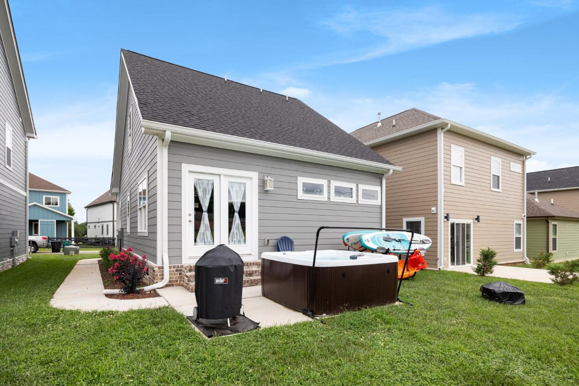 Cozy Lake Cottage W/ Kayaks, Sups, Pool & Firepit Winchester Bagian luar foto